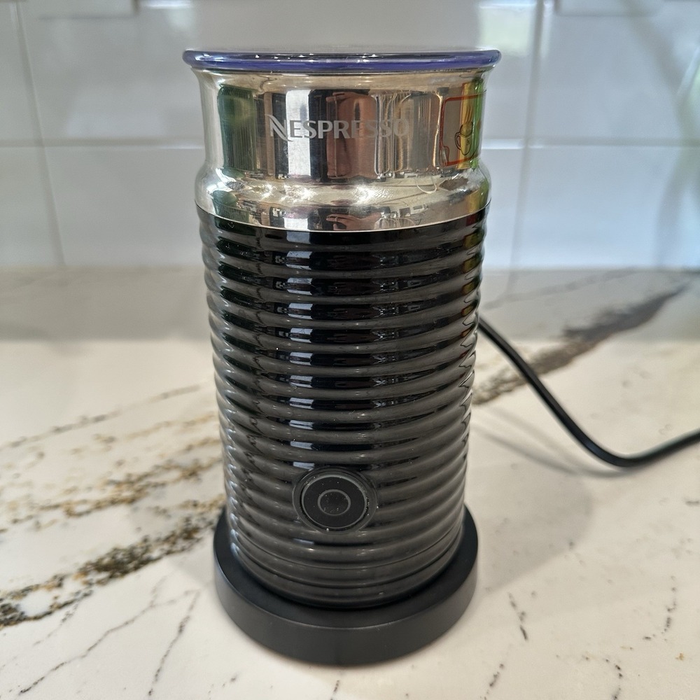 Open Box Nespresso Aeroccino 3 Milk Frother Black EUC 3694-US-BK
